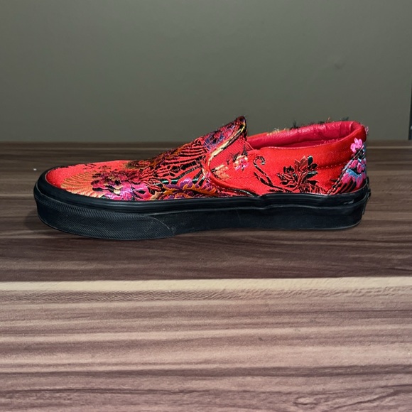 Vans classic festival slip on red satin Chinese new year women sz 5 1/2 men’s 4 - Picture 8 of 13